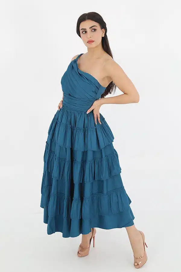 فستان احمر طبقات