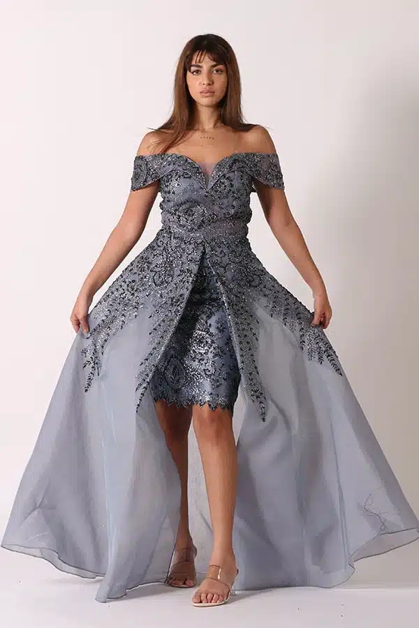 فستان سهرة بتنورة طويل مطرز كمبيوتر