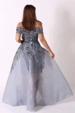 ⁦فستان سهرة بتنورة طويل مطرز كمبيوتر⁩ - الصورة ⁦3⁩