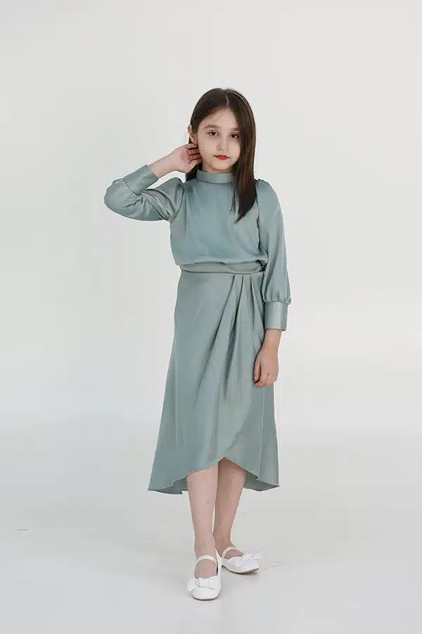 فستان بناتي انيق ناعم