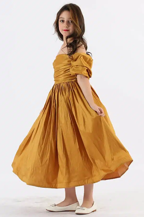 فستان بناتي بأكمام بف