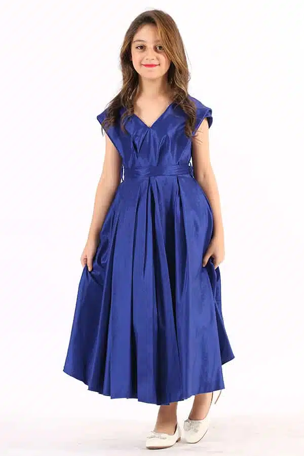 فستان أحمر بناتي قصير شكل بحرف الـV