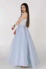 فستان طويل كلاسيكي