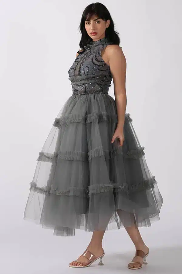 فستان ميدي كلاسيكي