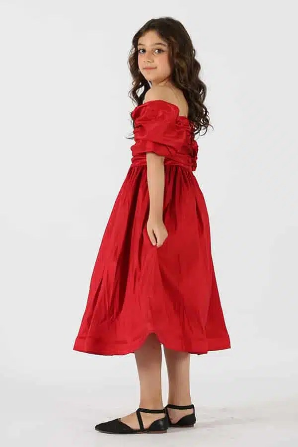 فستان بناتي بأكمام بف