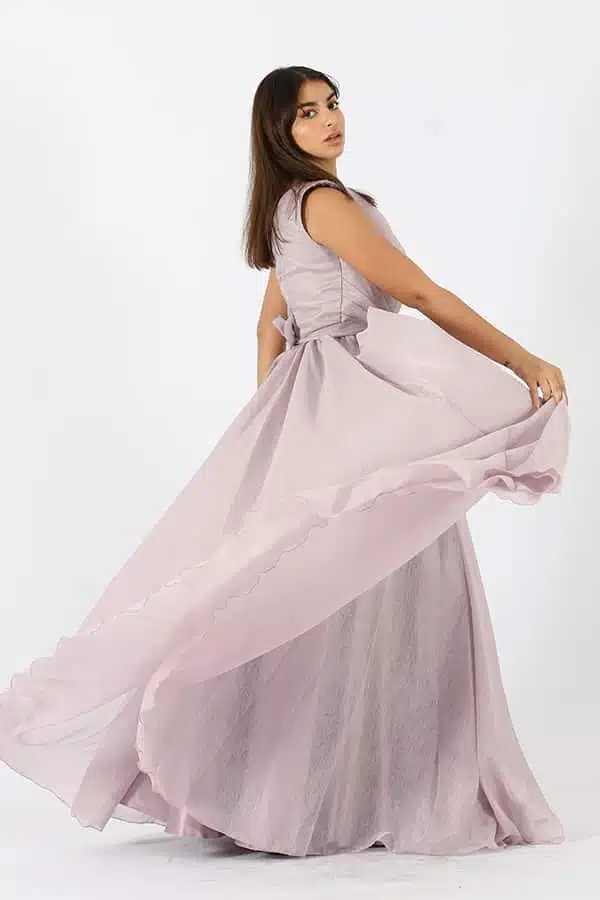 فستان سهرة انيق صدر لف