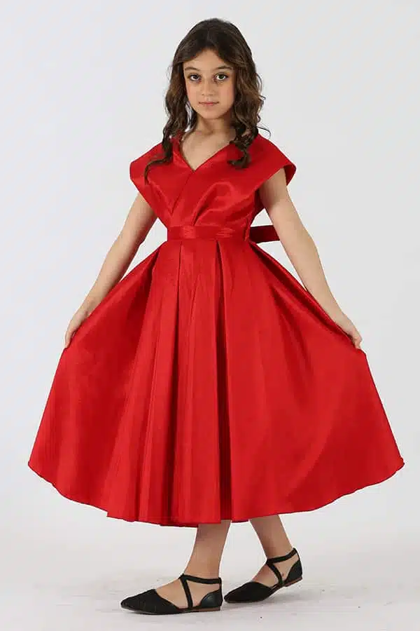 فستان أحمر بناتي قصير شكل بحرف الـV