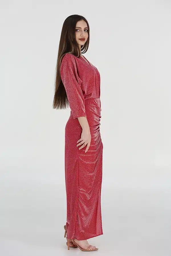 فستان احمر طويل ناعم انيق