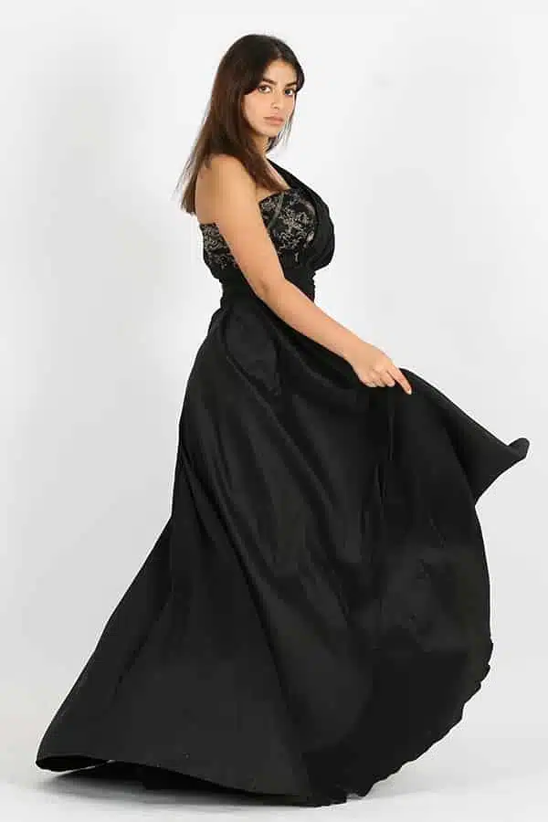 جلابية بناتي بتطريز انيق