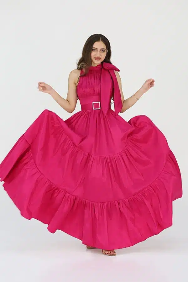 فستان سهرة فونكة في الكتف