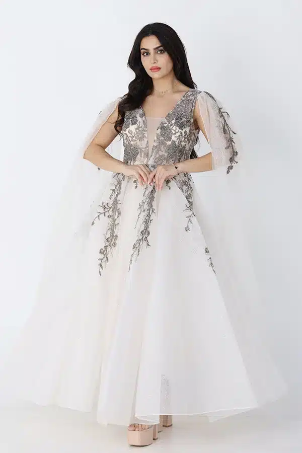 فستان سهرة بأكمام منديل انيق