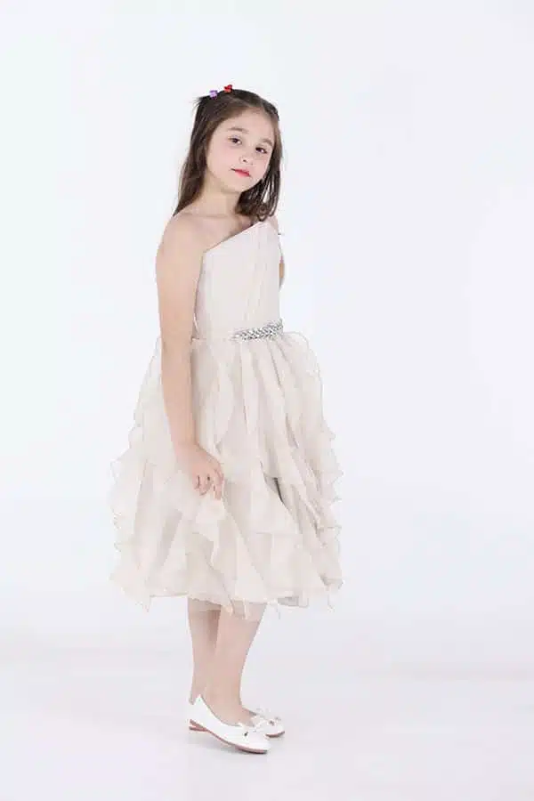 فستان سهرة راقي بحزام كرستال