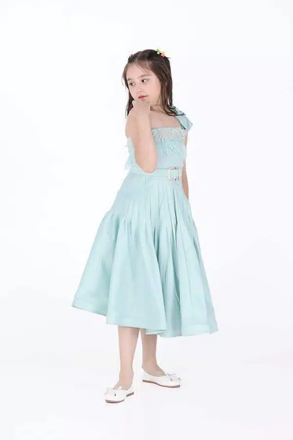 فستان بناتي مطرز كتف واحد