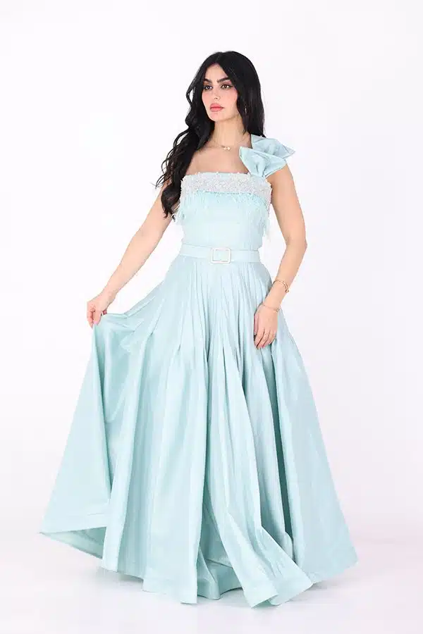 فستان سهرة مطرز كتف واحد فستان سهرة مطرز كتف واحد