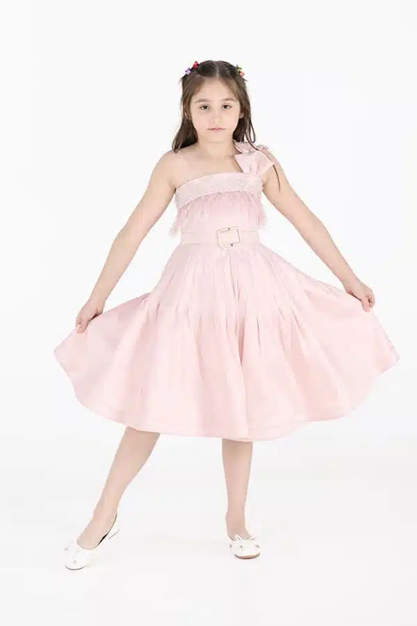 فستان بناتي مطرز كتف واحد