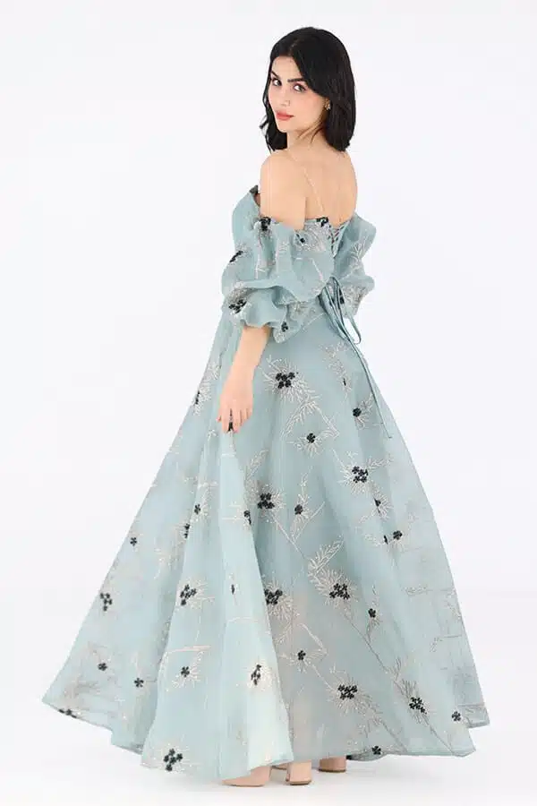 فستان سهرة بأكمام بوف