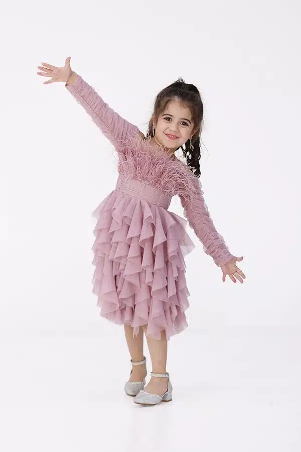 فستان بناتي تل بأكمام