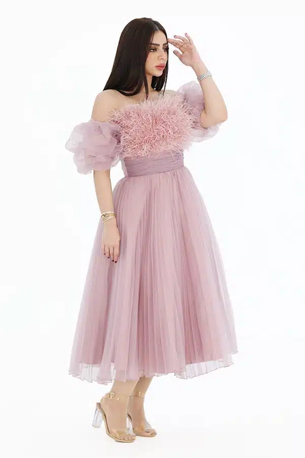 فستان ميد بريش بصدر 