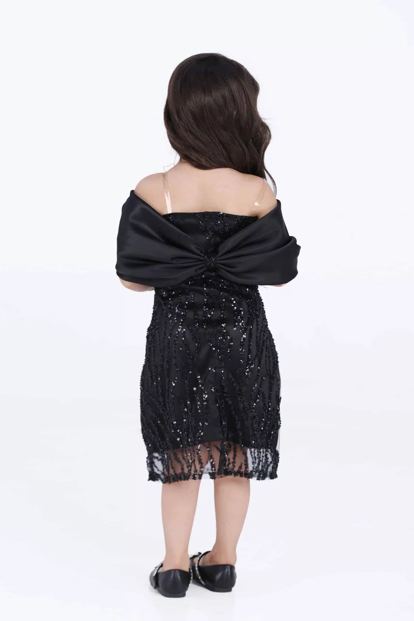 فستان بناتي بتطريز يدوي ترتر