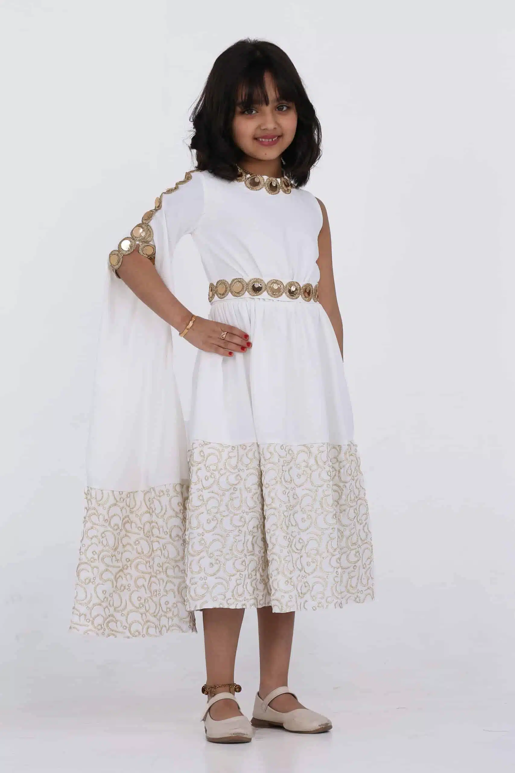 جلابية رمضان بناتي بتطريز ذهبي