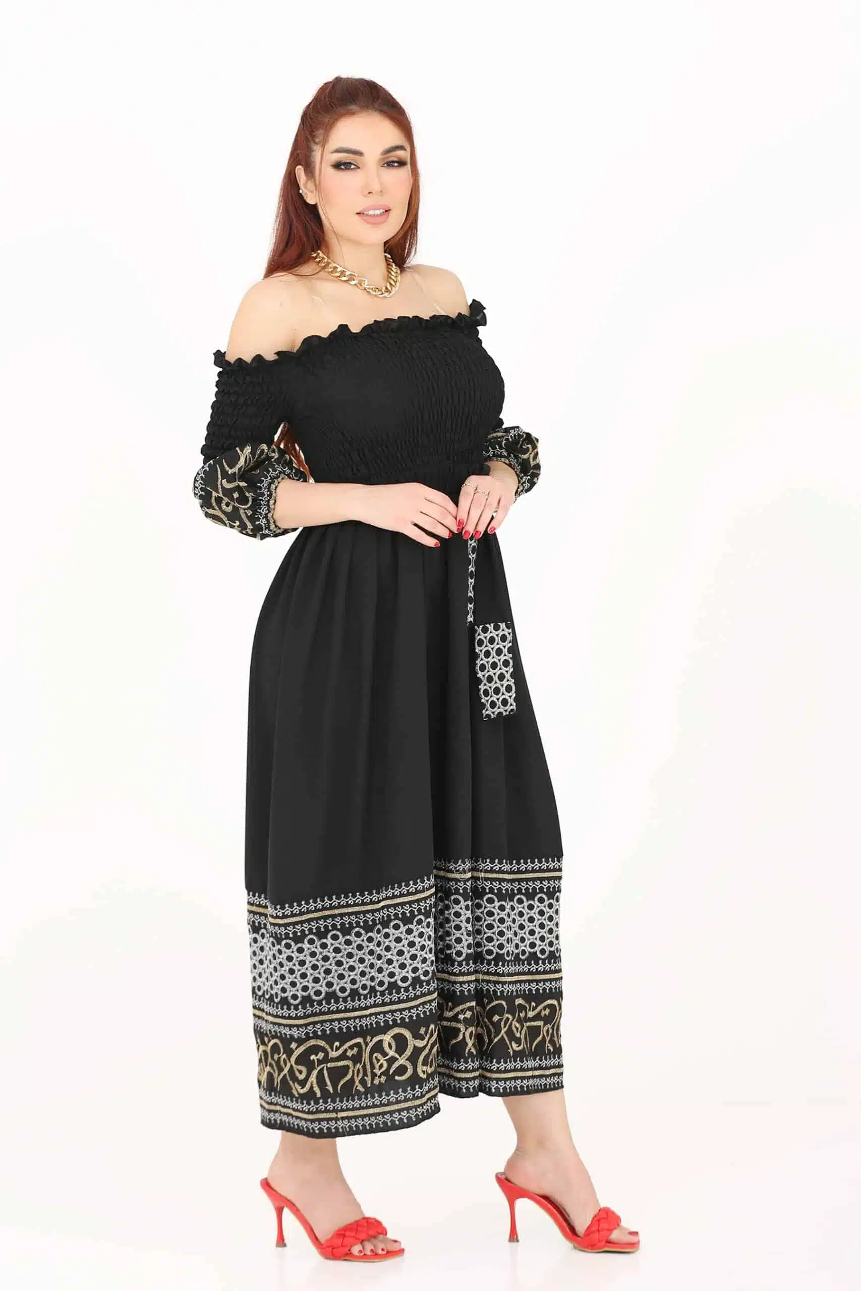 جلابية رمضانية مغربي مطرز بحروف عربية