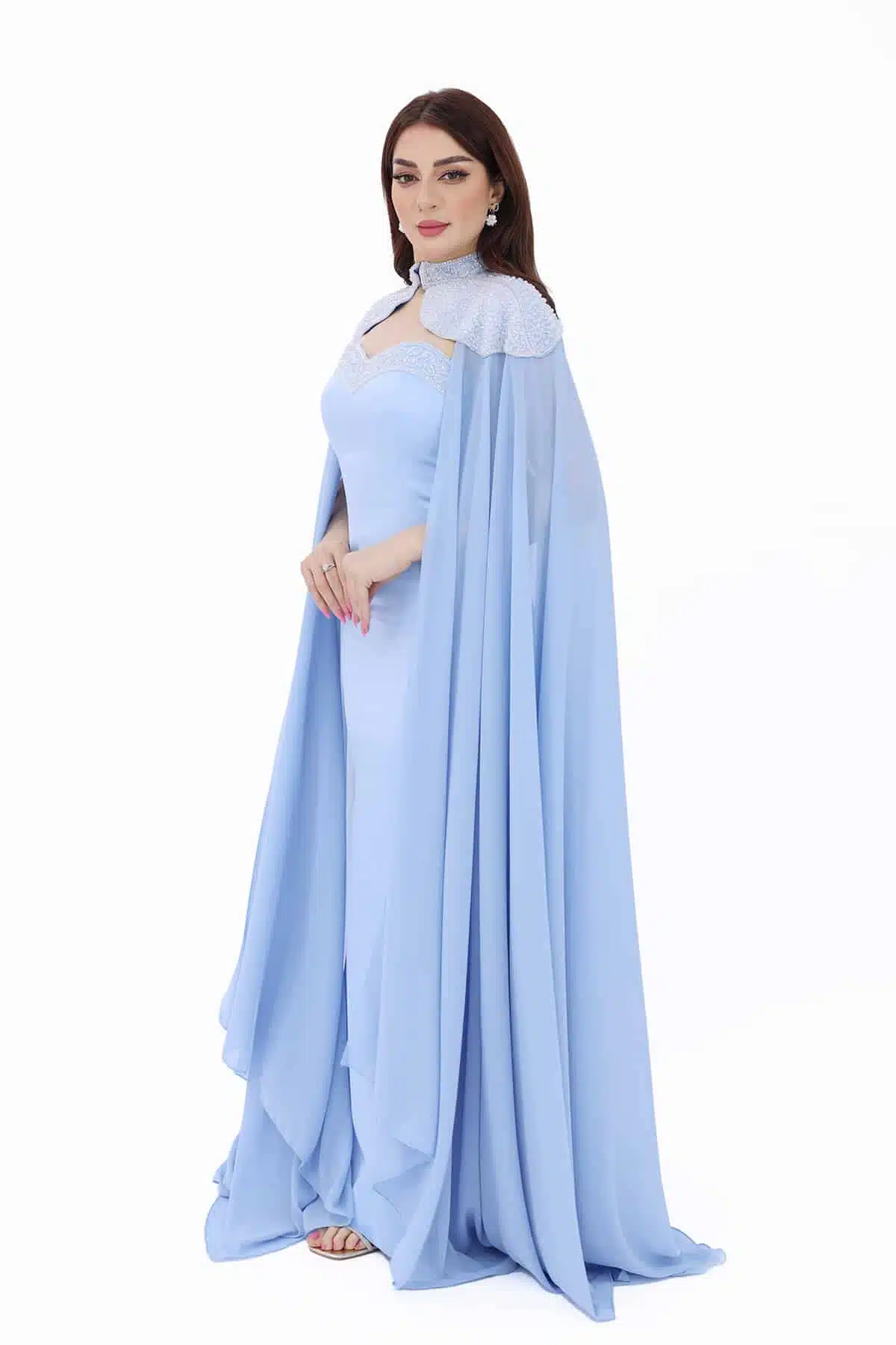 فستان سهرة بأكمام