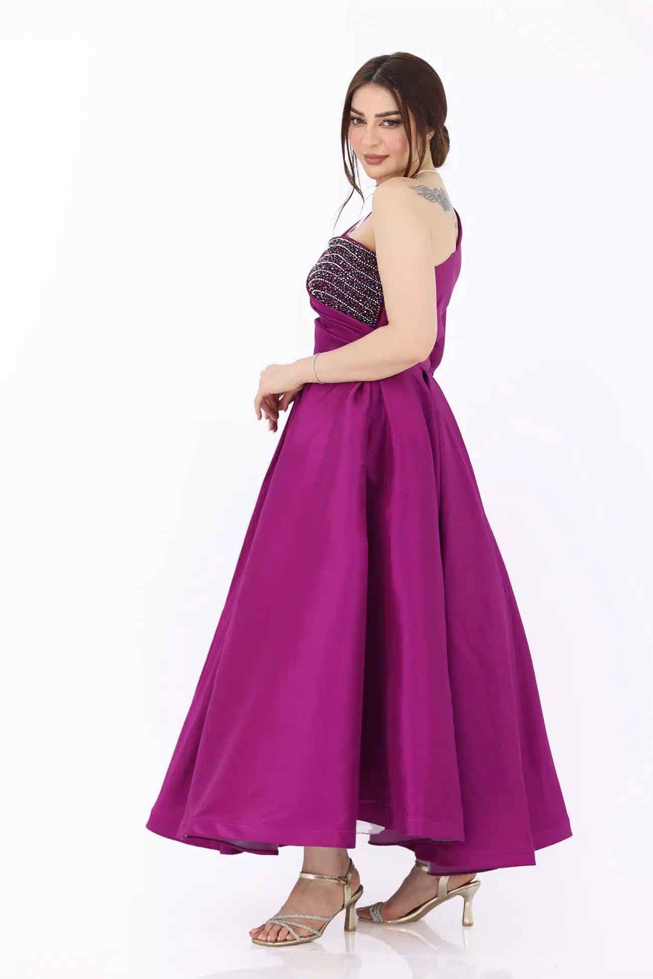 فستان فوشي بكم انيق