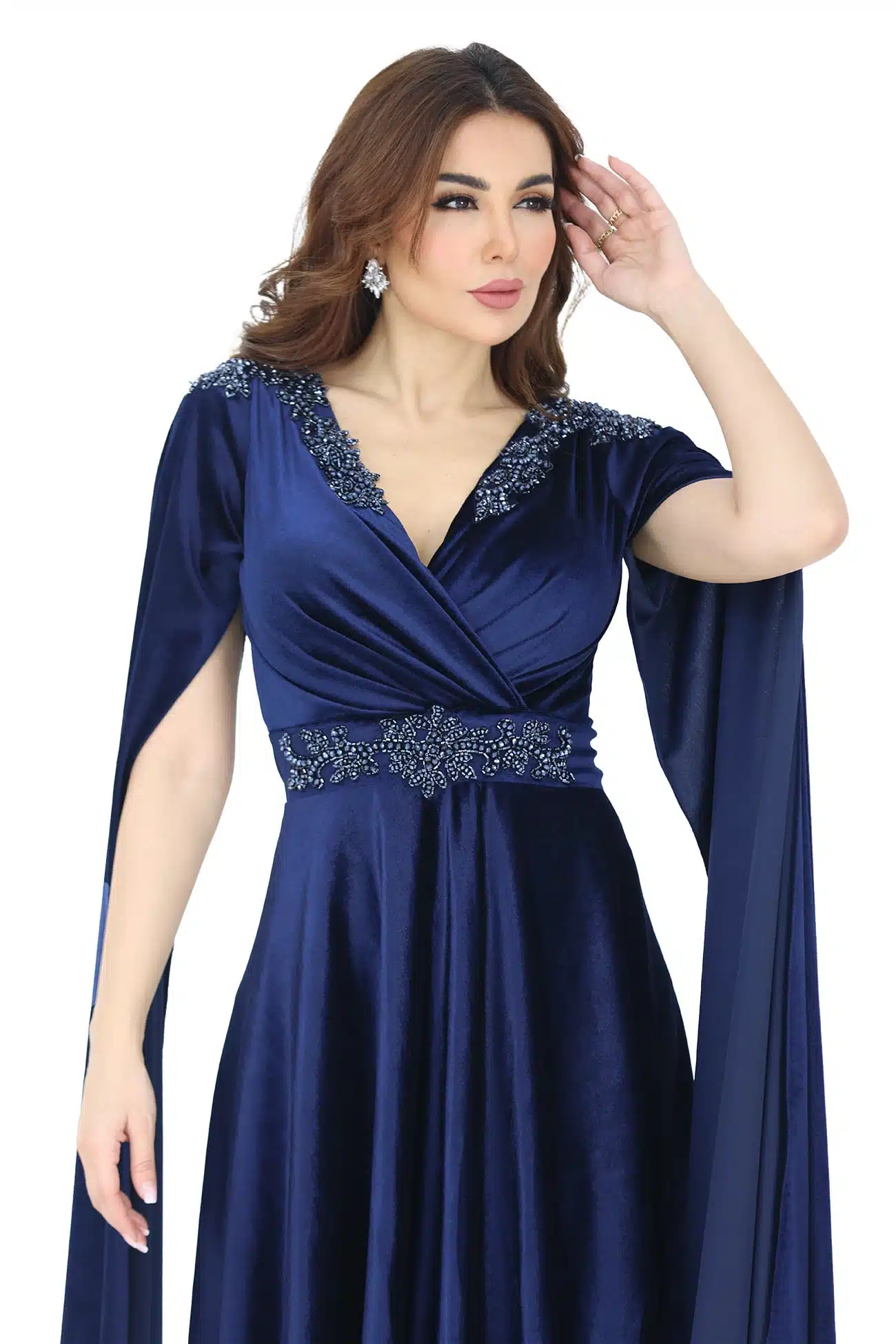 فستان مخمل انيق بأكمام طويل فستان مخمل انيق بأكمام طويل