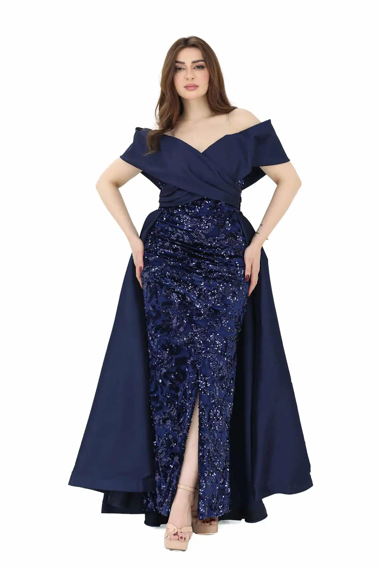 فستان شتوي بتصميم كلاسيك