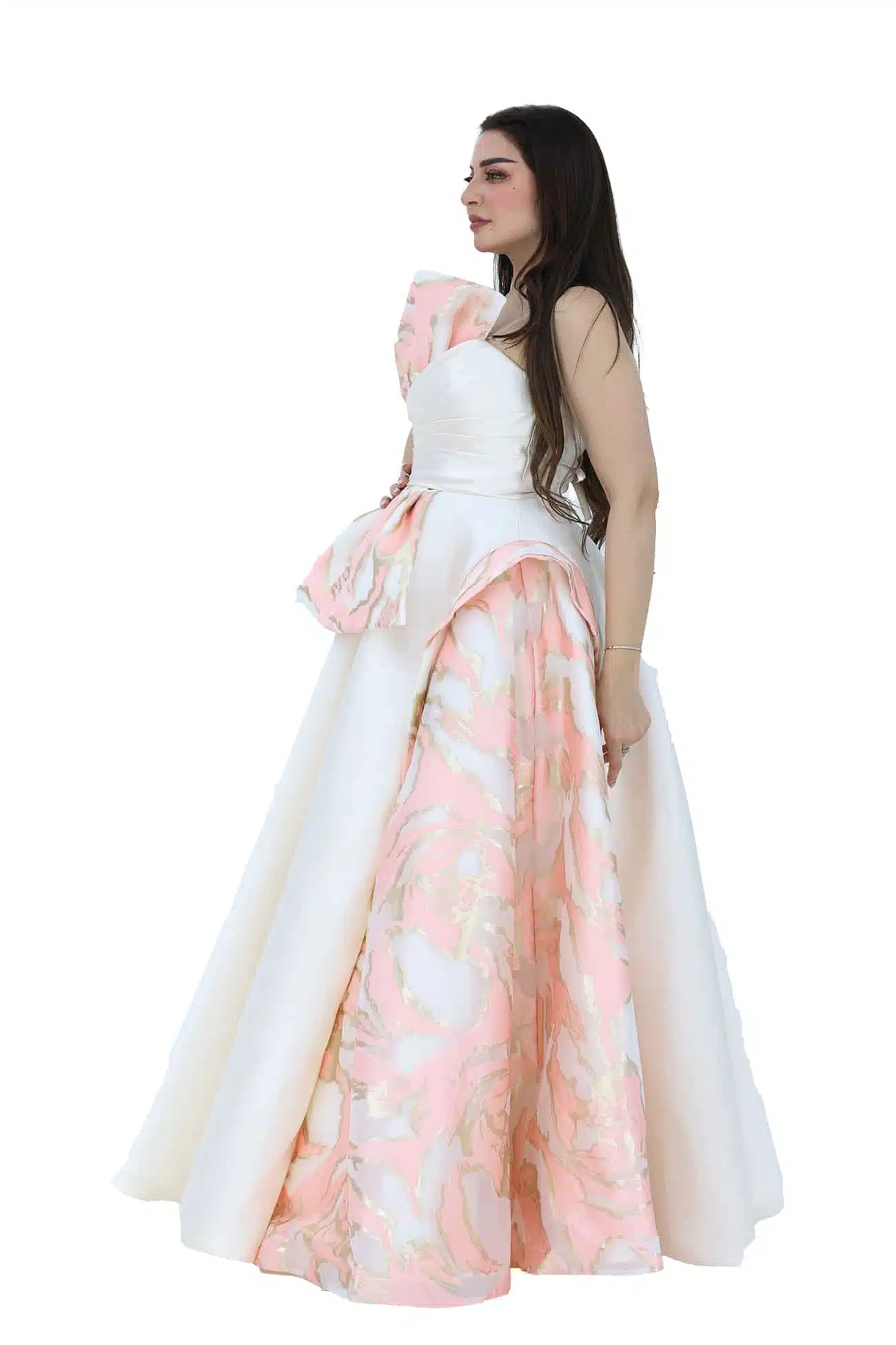 فستان سهره بفيونكة بالصدر