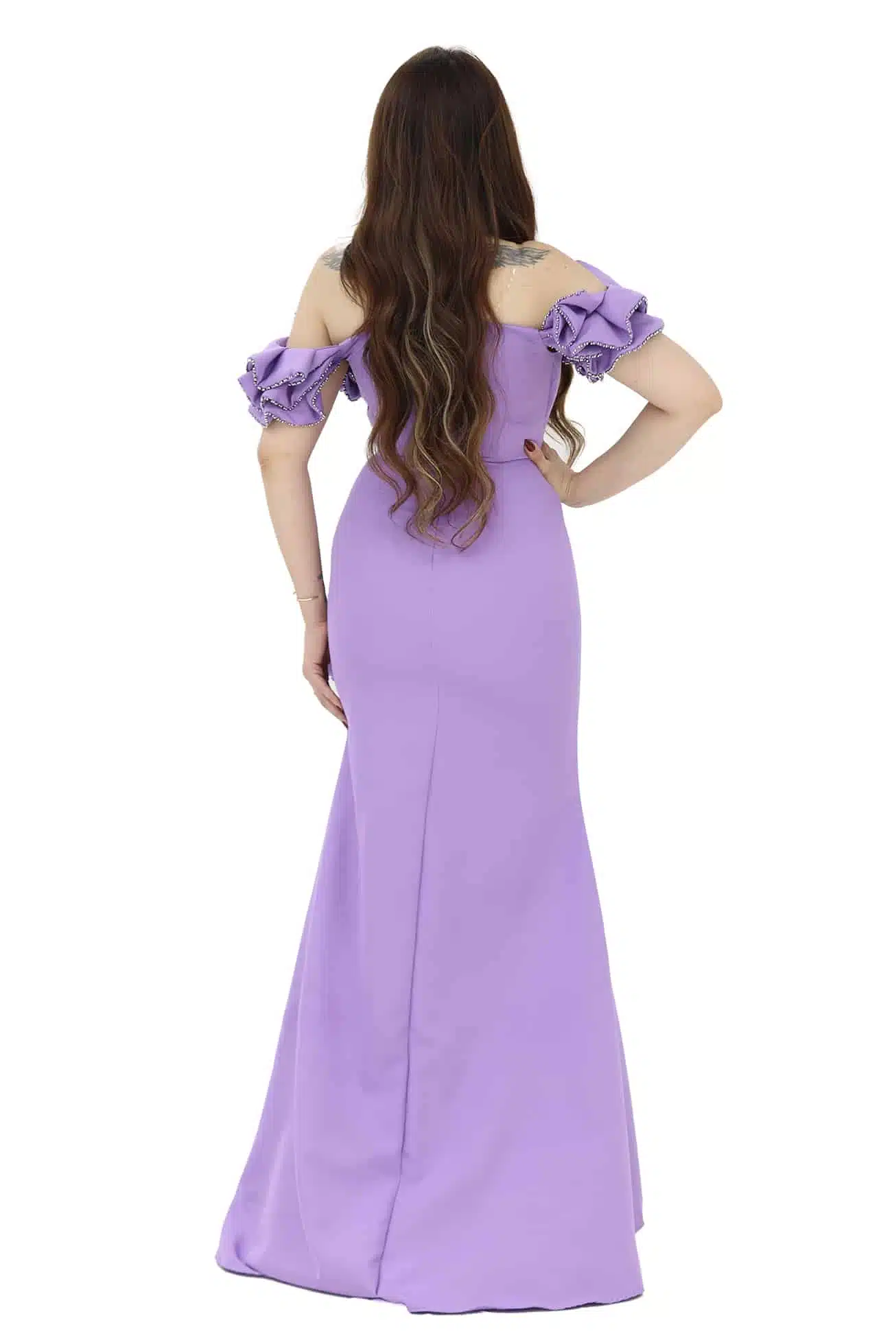 فستان سواريه ناعم بتصميم راقي