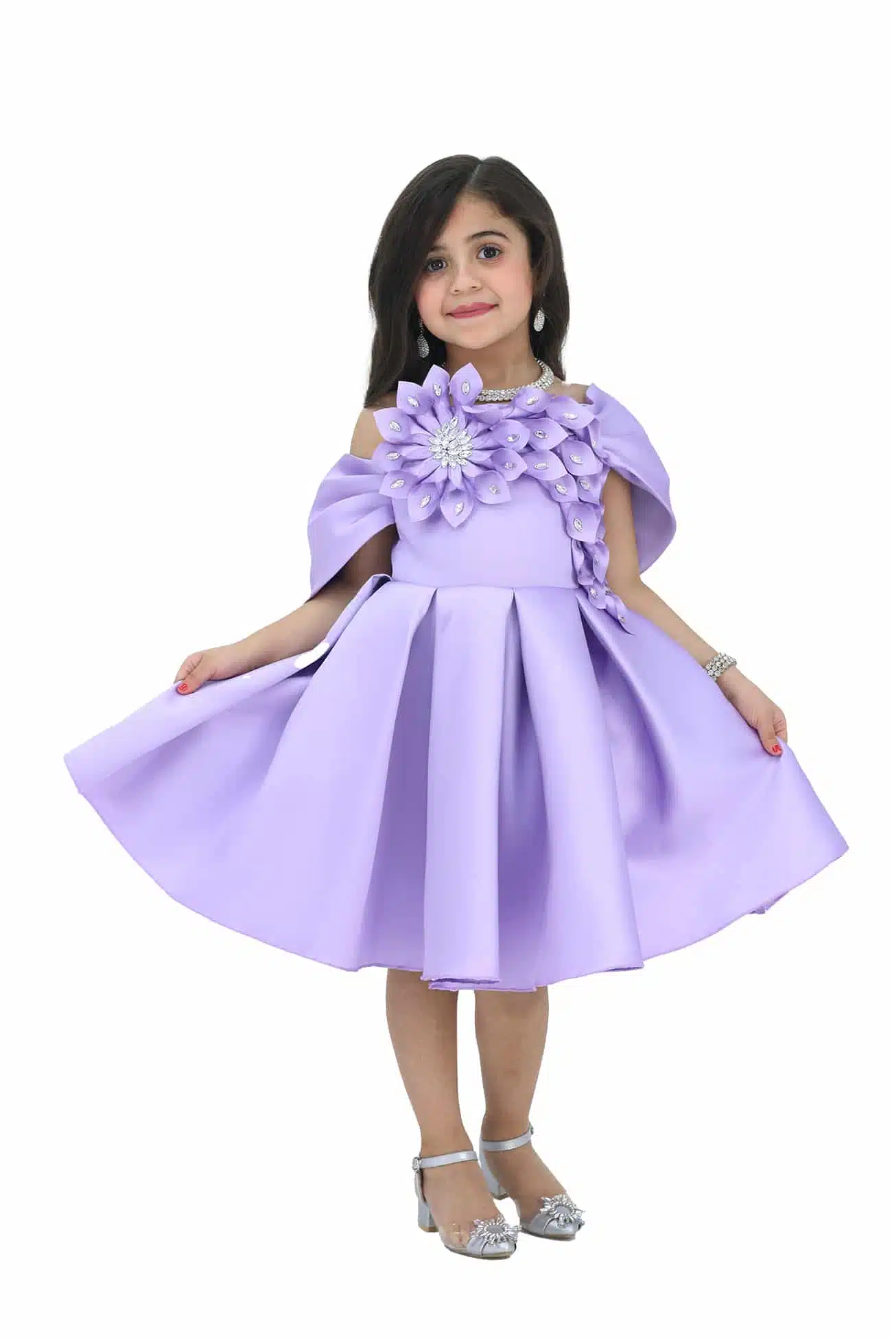 فستان بناتي فاخر بورد بالصدر فستان بناتي فاخر بورد بالصدر