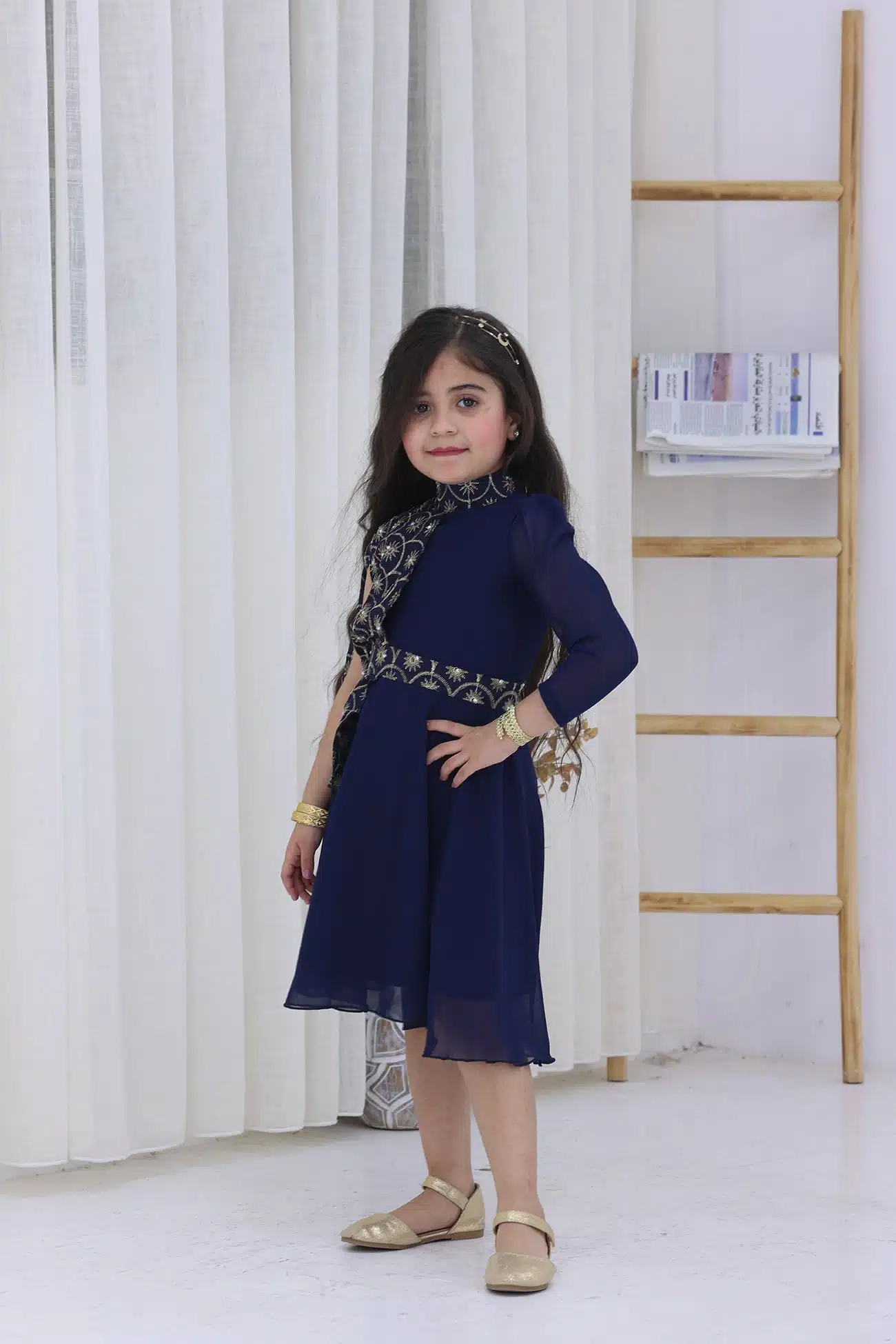 جلابية بناتي كحلي انيقة