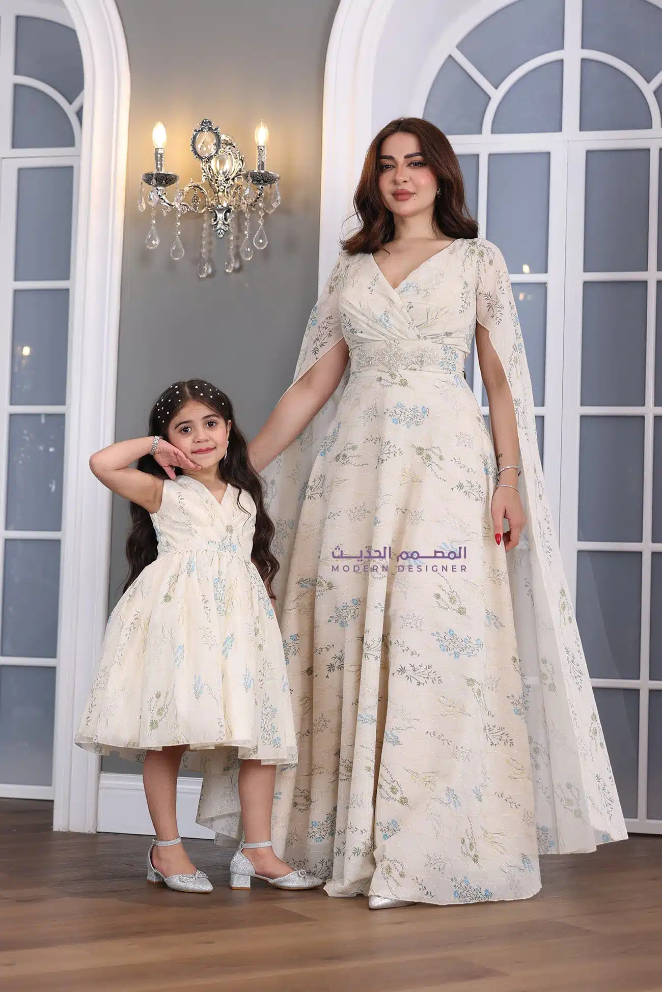 فستان بناتي مشجر باكمام طويله