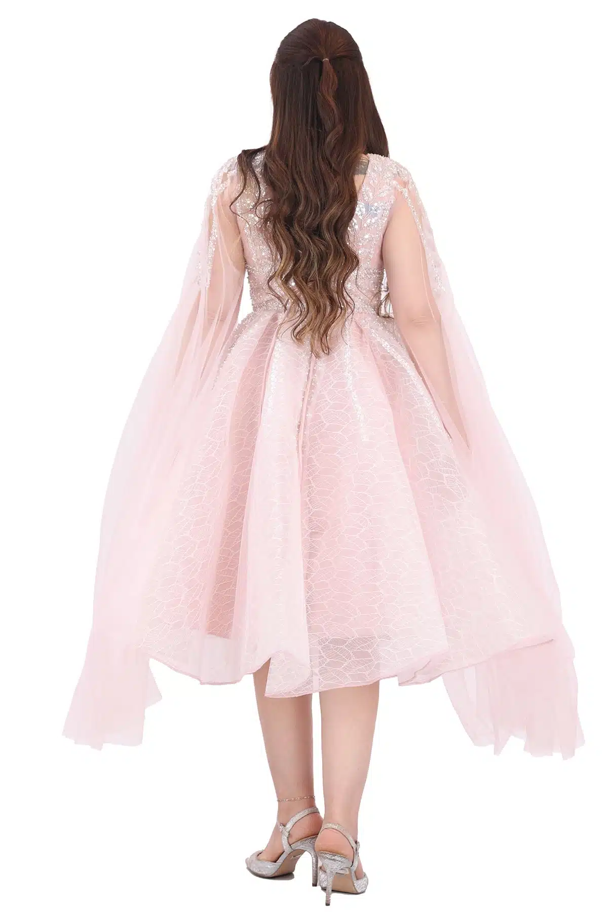 فستان سهرة ميدي بتصميم فخم