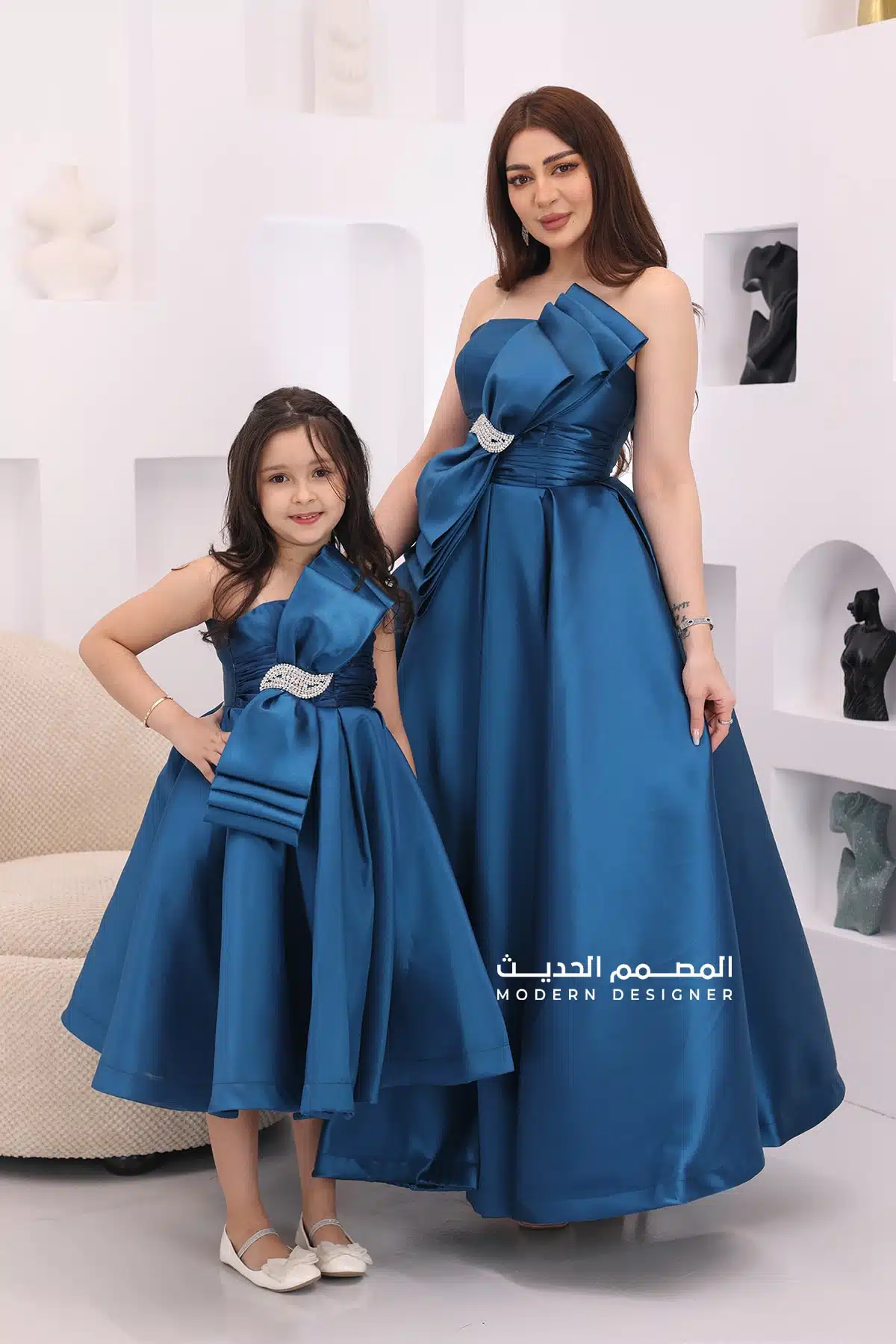 فستان سهرة فخم بفيونكة بالصدر