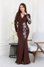 فستان سهرة فخمة بتصميم فريد