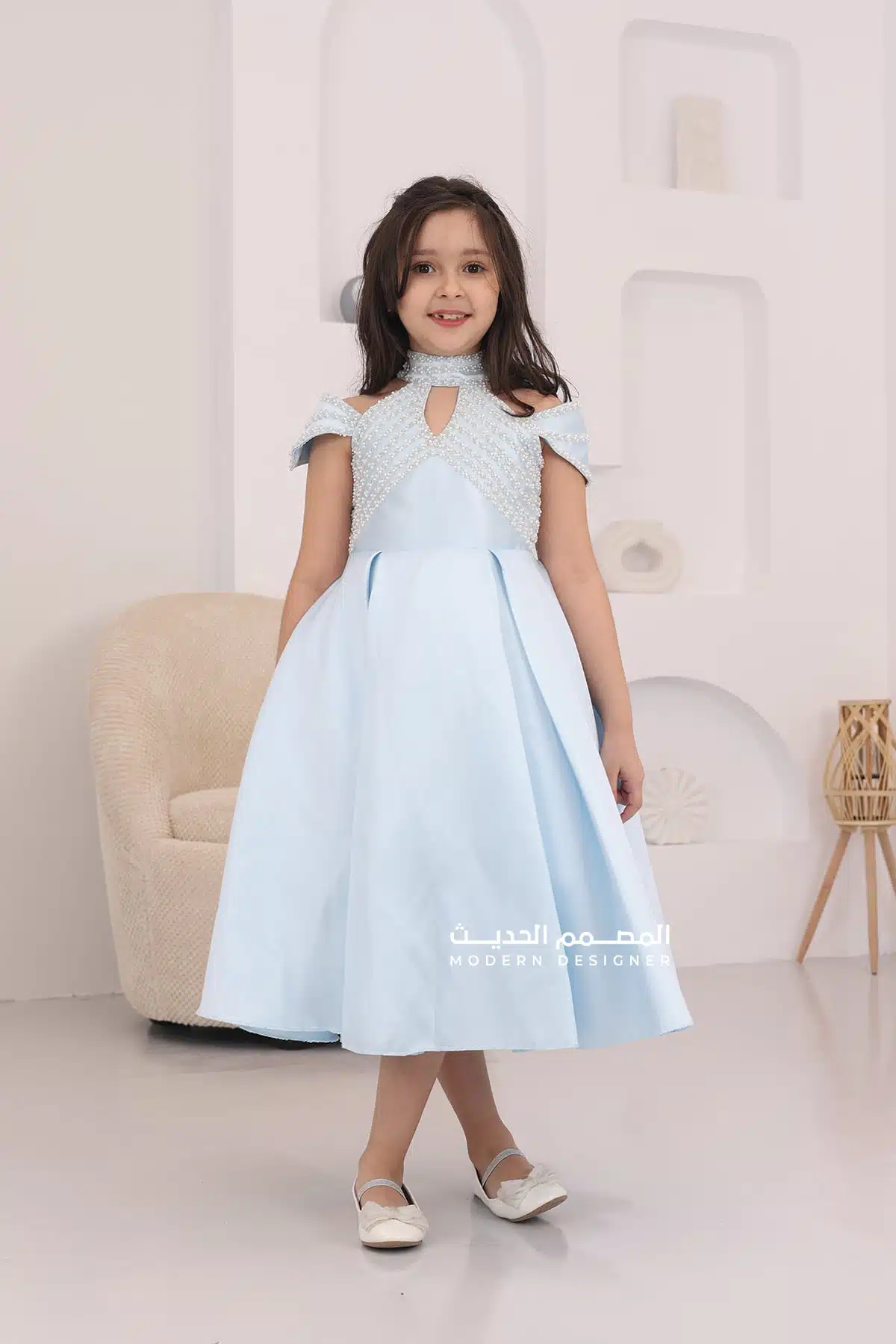 فستان بناتي فخم بتصميم روماني فستان بناتي فخم بتصميم روماني