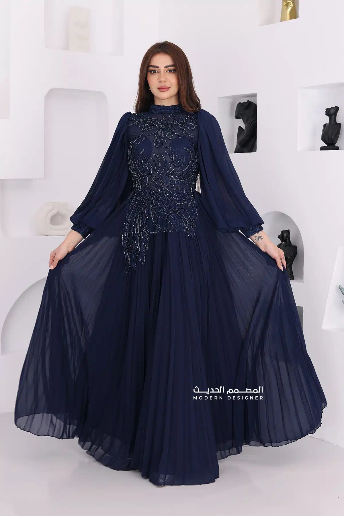 فستان سهرة فخم بأكمام طويلة