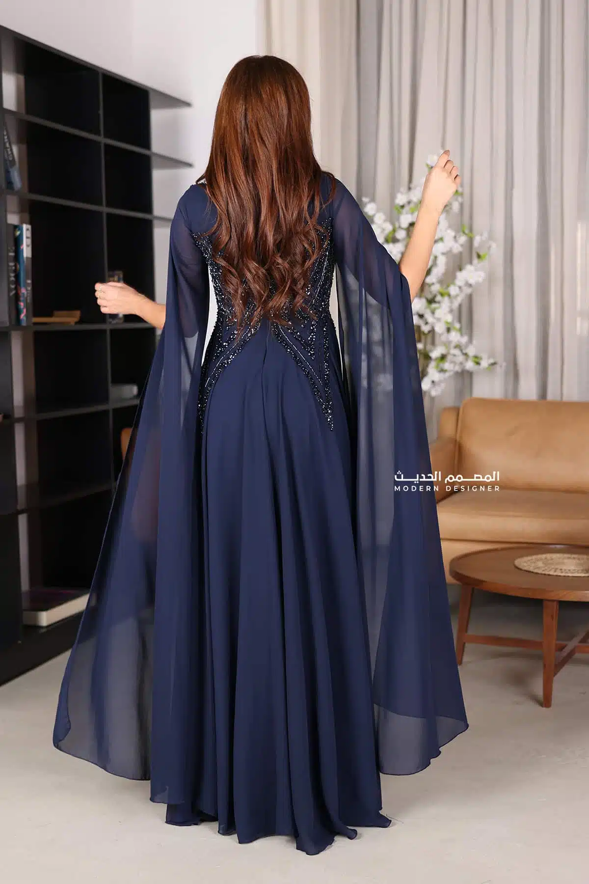 فستان سهرة فخم بأكمام طويلة