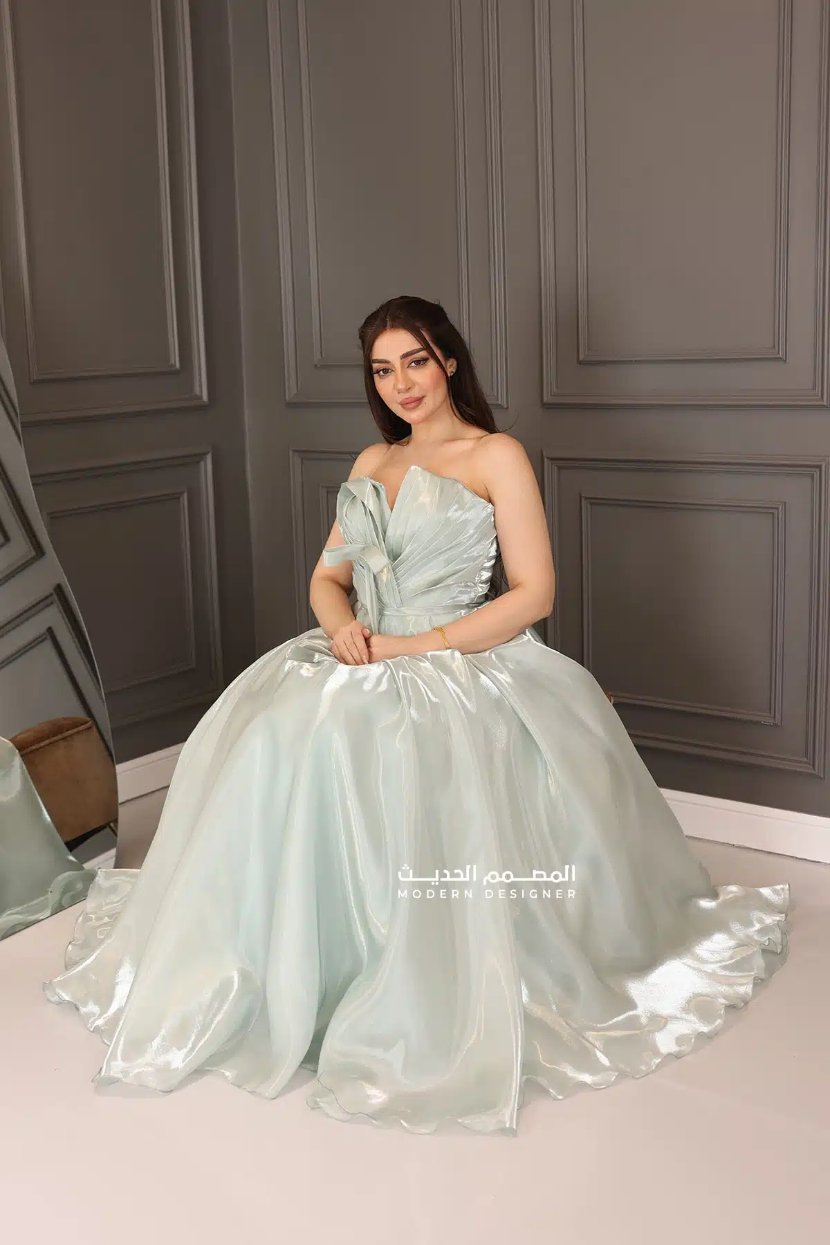 فستان سهرة كسرات أنيقة