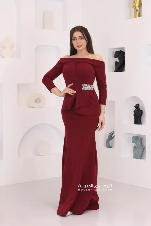 فستان مناسبات بتطريز أنيق