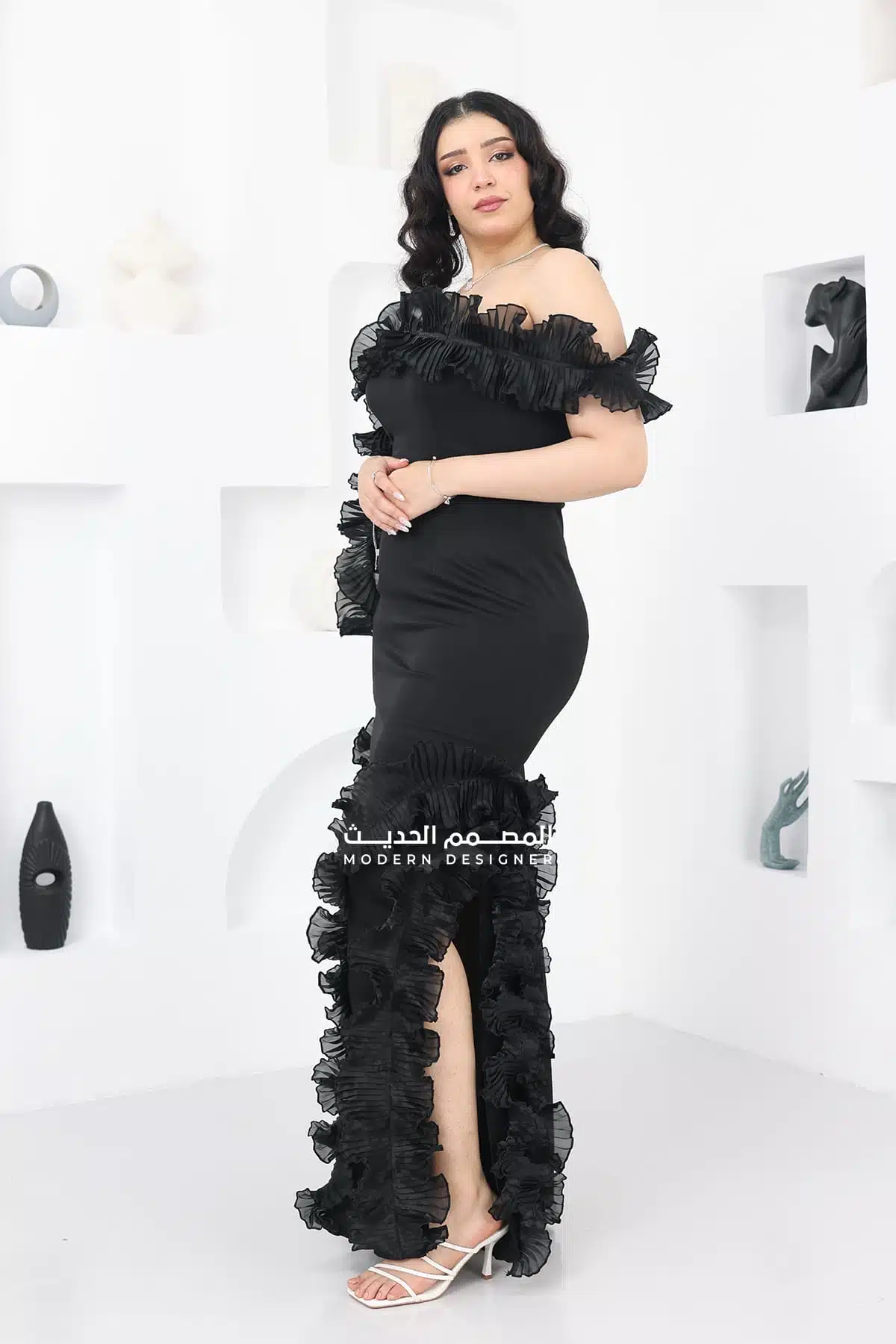 فستان سهرة فخم بتصميم راقي فستان سهرة فخم بتصميم راقي