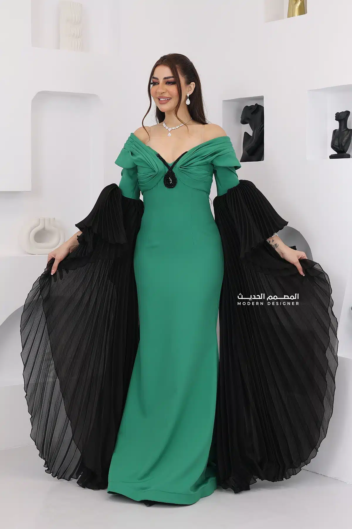 ⁦فستان سهرة باكمام طويلة فخمة⁩ - الصورة ⁦5⁩