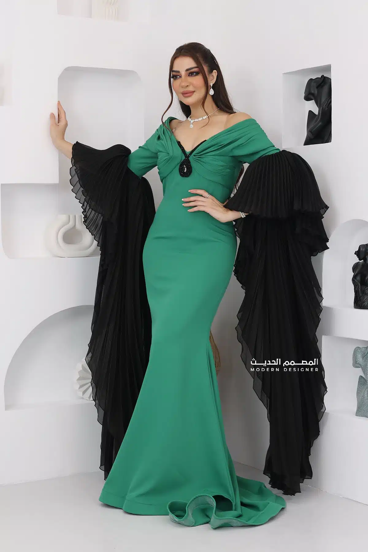 ⁦فستان سهرة باكمام طويلة فخمة⁩ - الصورة ⁦3⁩