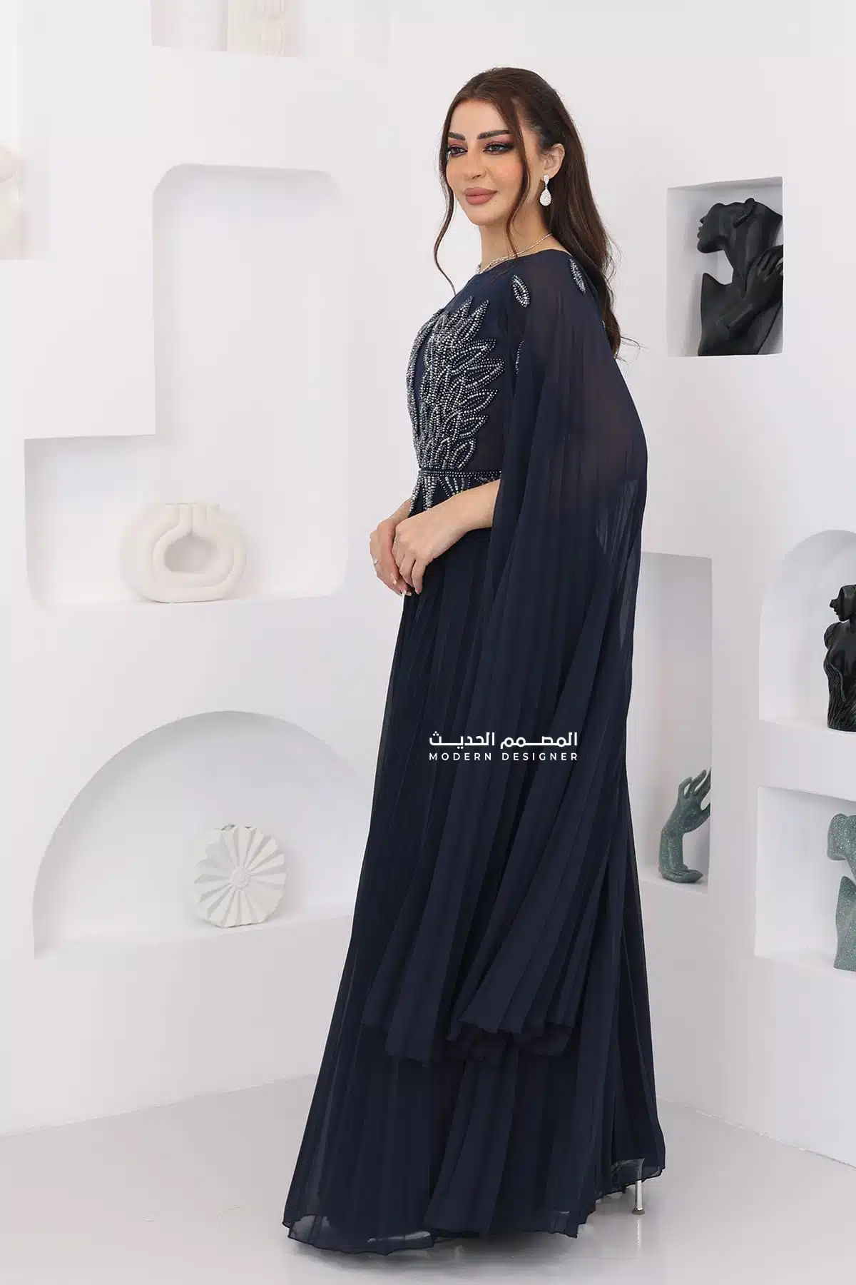 فستان سواريه بتطريز فخم