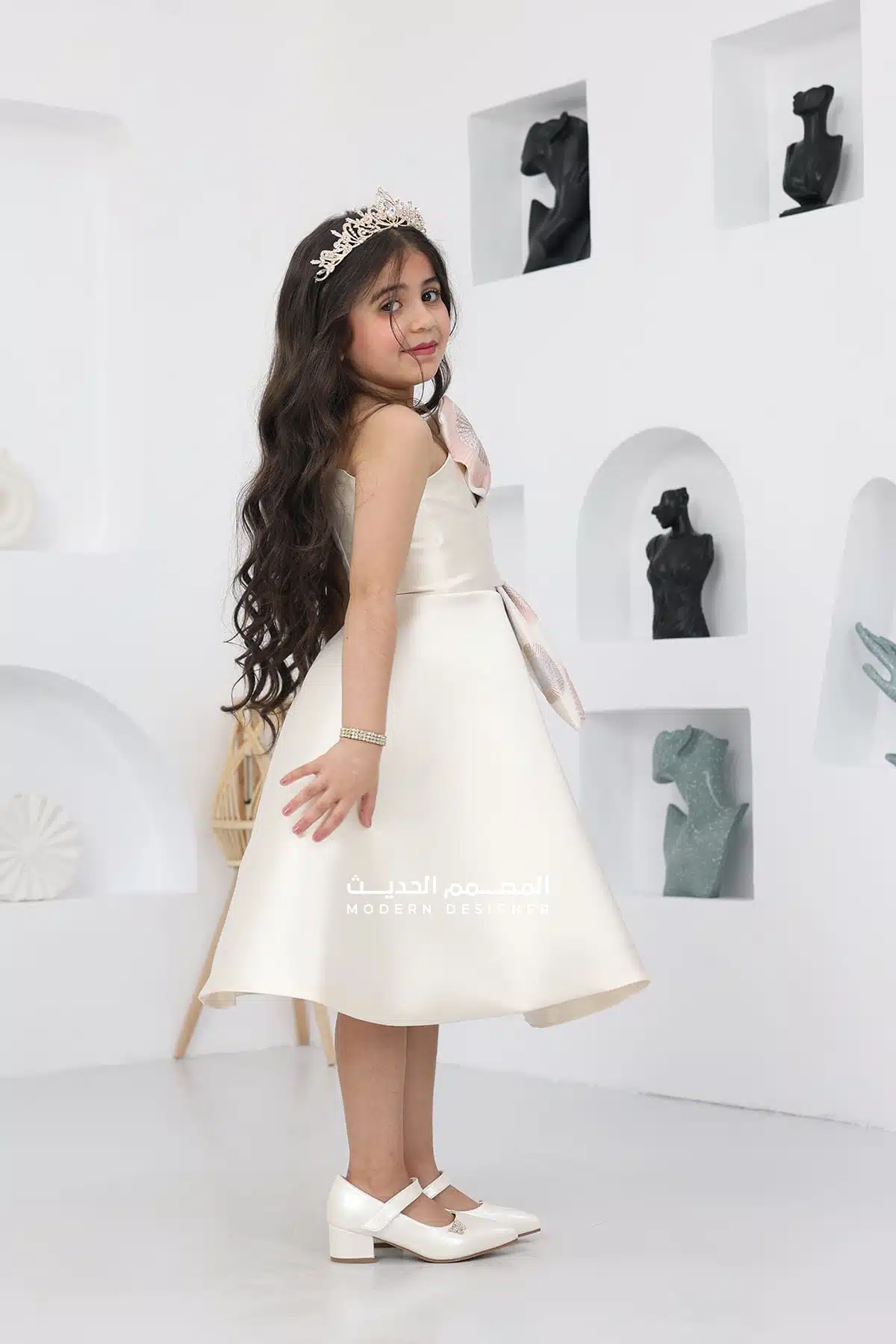 فستان بناتي بتصميم فاخر فستان بناتي بتصميم فاخر