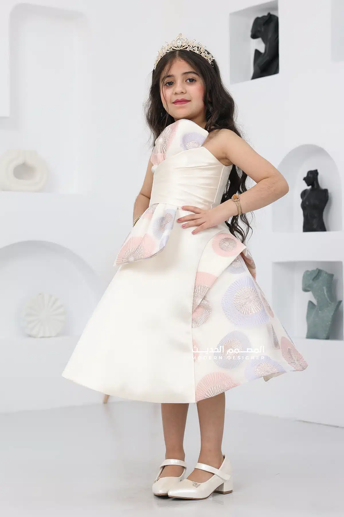 فستان بناتي بتصميم فاخر فستان بناتي بتصميم فاخر