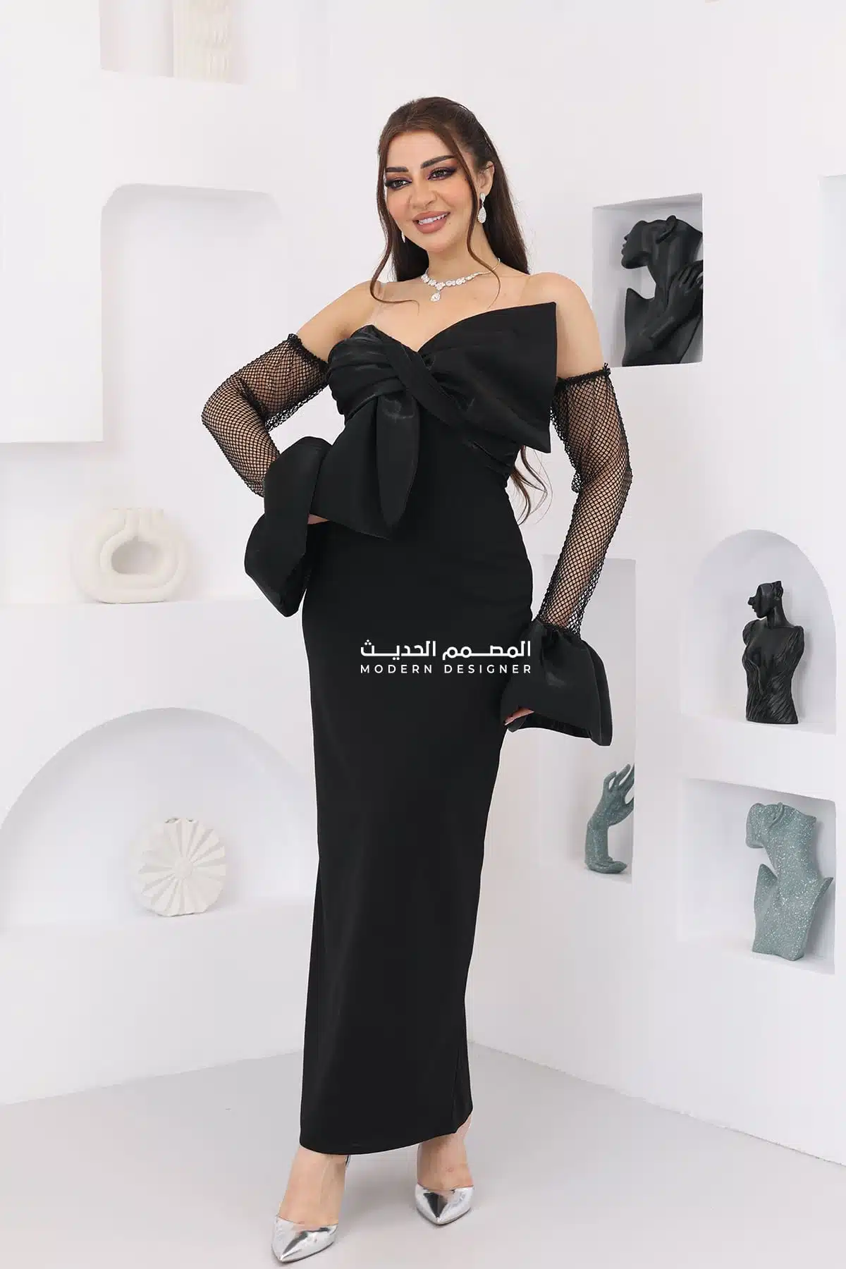 فستان سهرة بفيونكة راقية على الصدر فستان سهرة بفيونكة راقية على الصدر