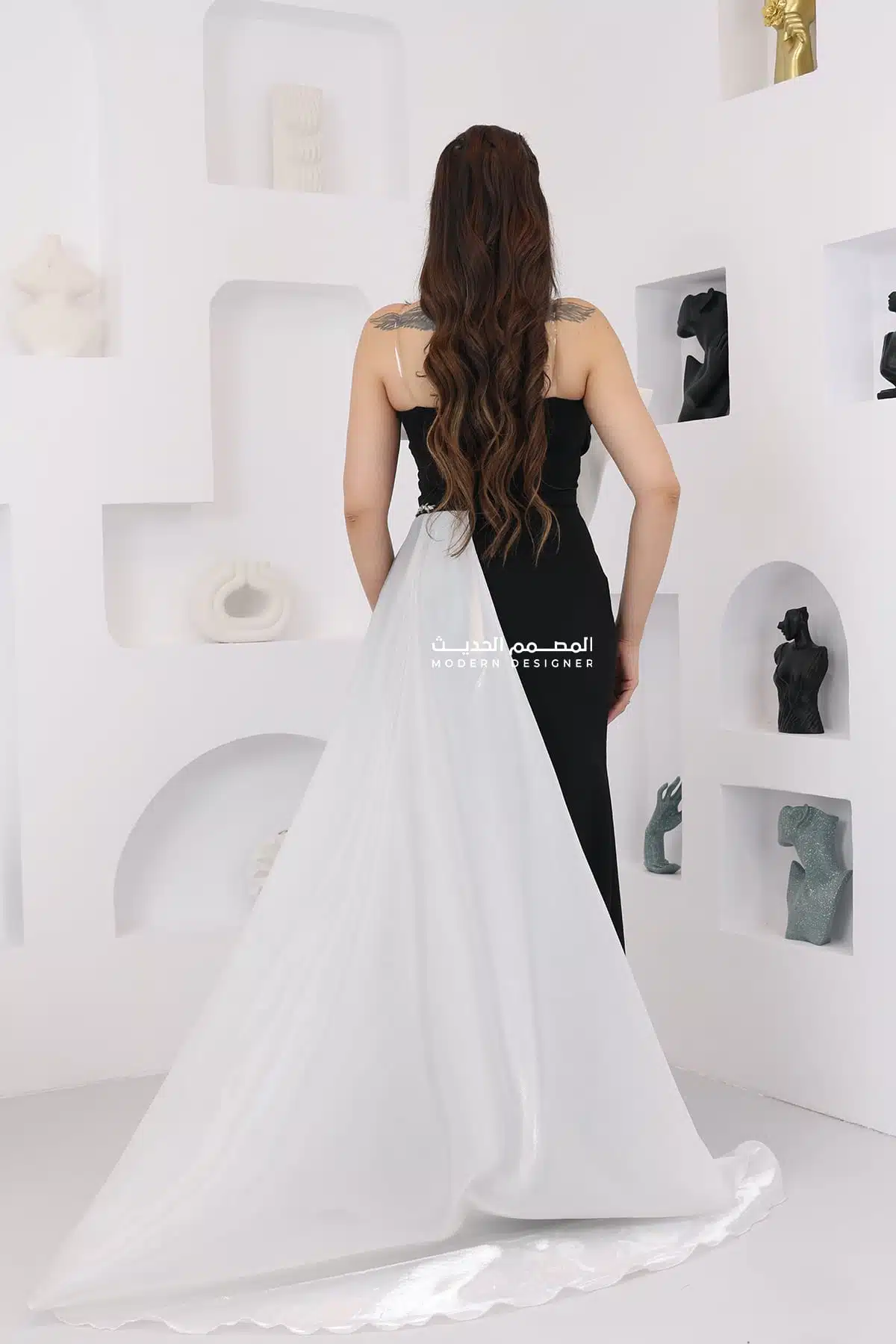 فستان سهرة سواريه بتصميم راقي فستان سهرة سواريه بتصميم راقي